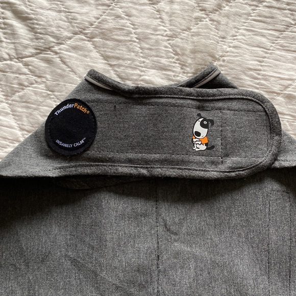 Thundershirt for Dogs - Picture 8 of 14